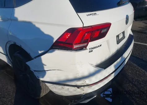 2020 Volkswagen Tiguan 2.0T Se/2.0T Se R-Line Black/2.0T Sel из США, поврежденный, VIN 3VV2B7AX2LM132932